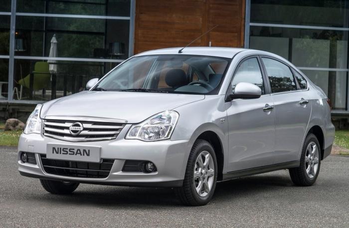 Nissan Almera 2013 foto