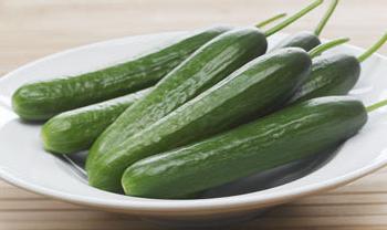Parthenocarpe variëteiten van komkommers: eigenschappen en kenmerken