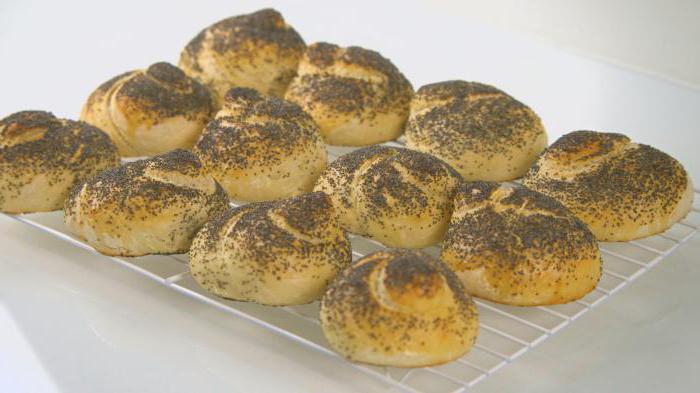 Broodjes met maanzaad: recept