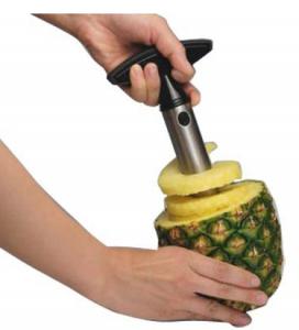 hoe een ananas te schillen