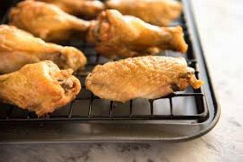 Calorische inhoud van kippenvleugels is afhankelijk van de manier waarop ze worden gekookt