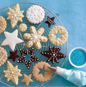 Gingerbread New Year's eigen handen. Recept voor Nieuwjaar peperkoek met glazuur thuis