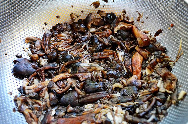 Hoe lang duurt het om boheemse paddestoelen te koken? Geheimen van het koken van bospaddestoelen