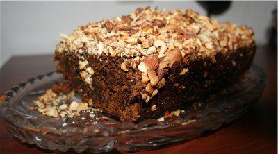 Cake met pruimen en walnoten: recept. Honingcake met gedroogde pruimen en walnoten