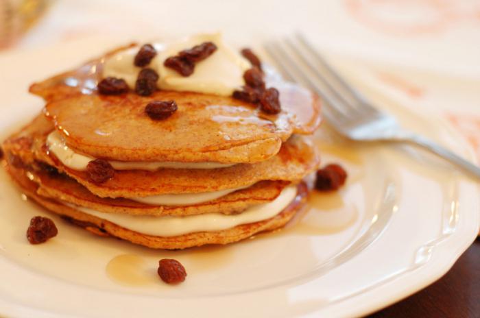 Kwarkvulling: de beste recepten. Pannekoekencake met gestremde melk het vullen