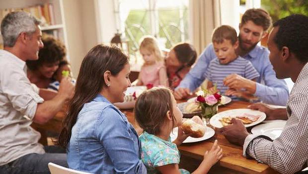 Statussen over het gezin met de betekenis: hoe kun je je liefde op een originele manier uiten?