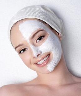 Persoonlijke verzorging: maskers van witte klei voor het gezicht