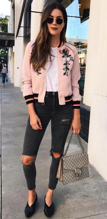 Roze jasje: met wat te dragen en hoe een kap te kiezen door het uiterlijk van de buitenkant
