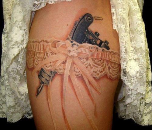 Een tattoo gun is een zeer gewaagde beslissing