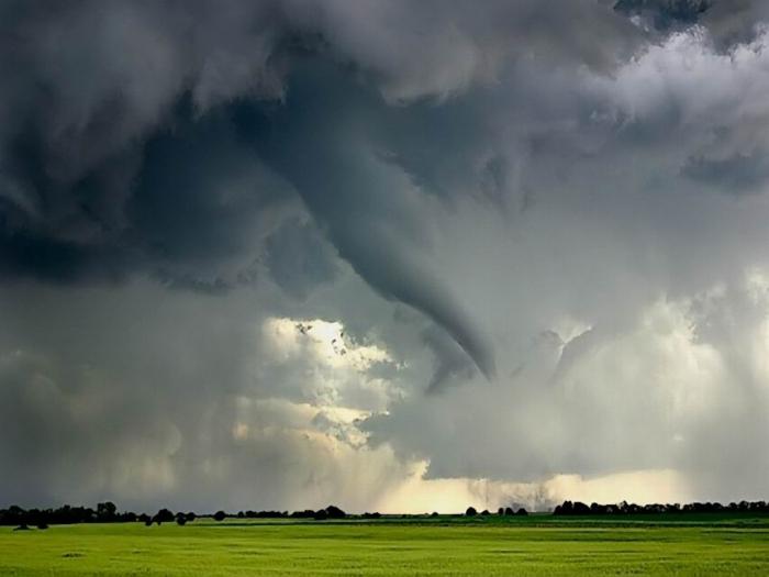 tornado hoe wordt gevormd