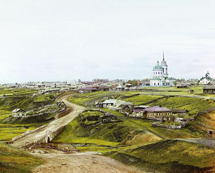 de stenen gordel van het Russische land is het Oeralgebergte 