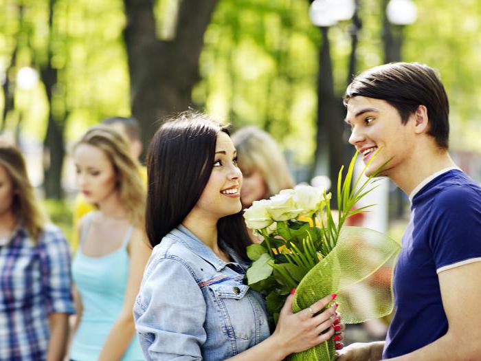 Welke bloemen geven ze aan het meisje op de eerste date 