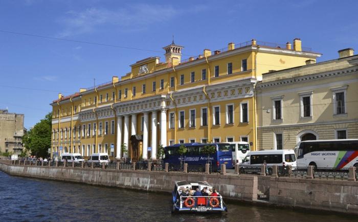 Yusupov Palace in St. Petersburg: adres, foto