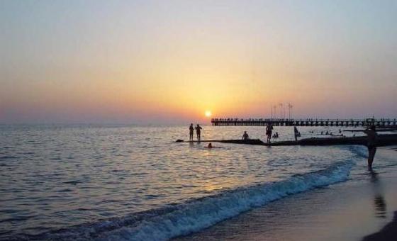 We zijn op zoek naar de beste stranden in Adler