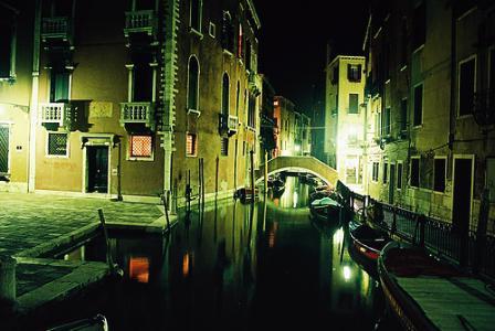 Wat zijn de attracties van Venetië die het bezoeken waard zijn?