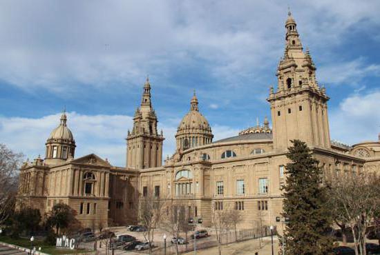 openingsuren van het nationale paleis van barcelona