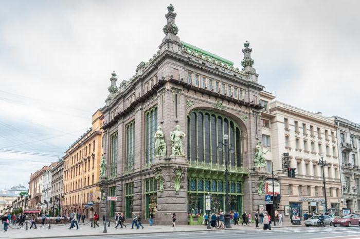 welke bezienswaardigheden op de Nevsky Prospekt