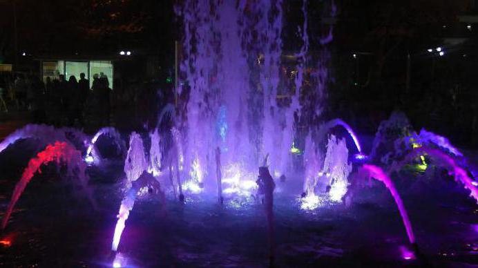 Zingende fonteinen in Sotsji in het Olympisch Park