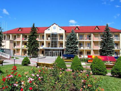 Sanatorium "Khmelnik". Overzicht van kuuroorden van het balneologische resort Khmilnik (regio Vinnytsia, Oekraïne)