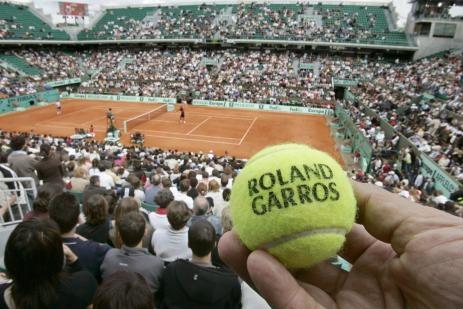 Standaardafmetingen van de tennisbaan en soorten bekleding