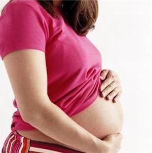Roze afscheiding tijdens de zwangerschap is de grootste angst voor aanstaande moeders